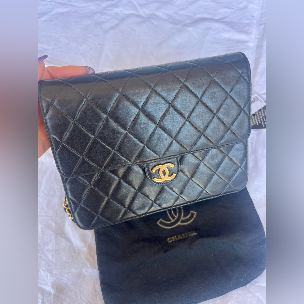 Chanel Quilted CC Flap Bag shoulder bag - Picture 8 of 16